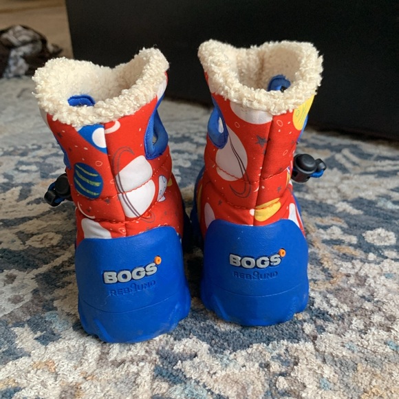 Bogs B Moc waterproof winter boots red rockets/space toddler size 6 - Picture 3 of 7